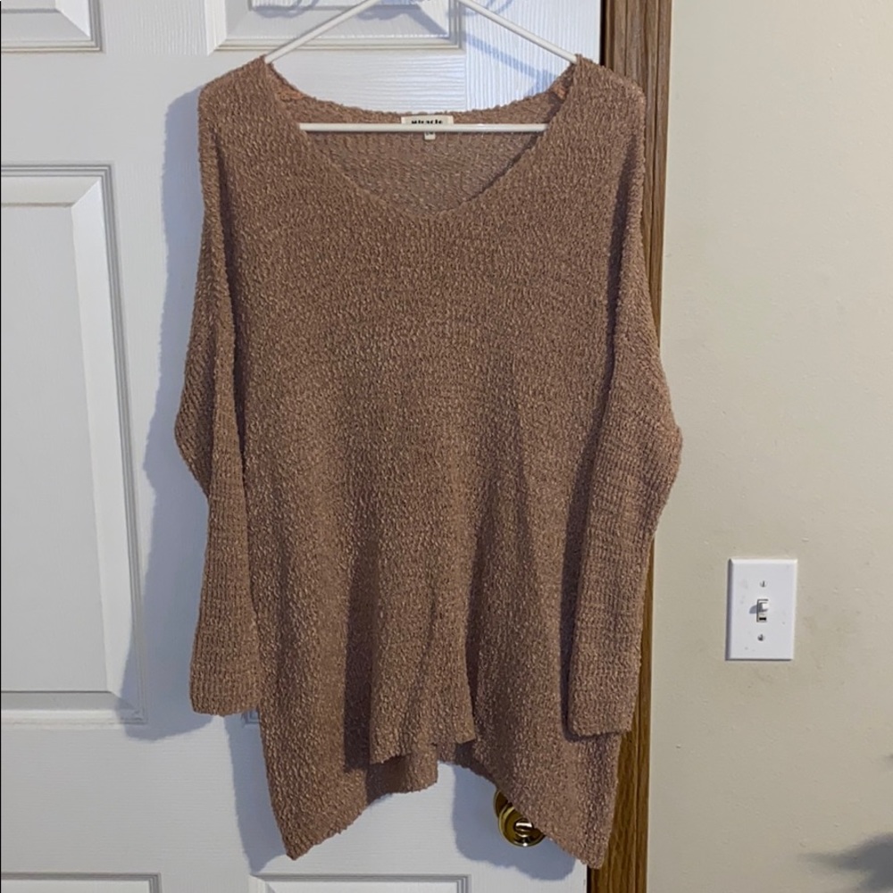 Quartersleeve blush color sweater